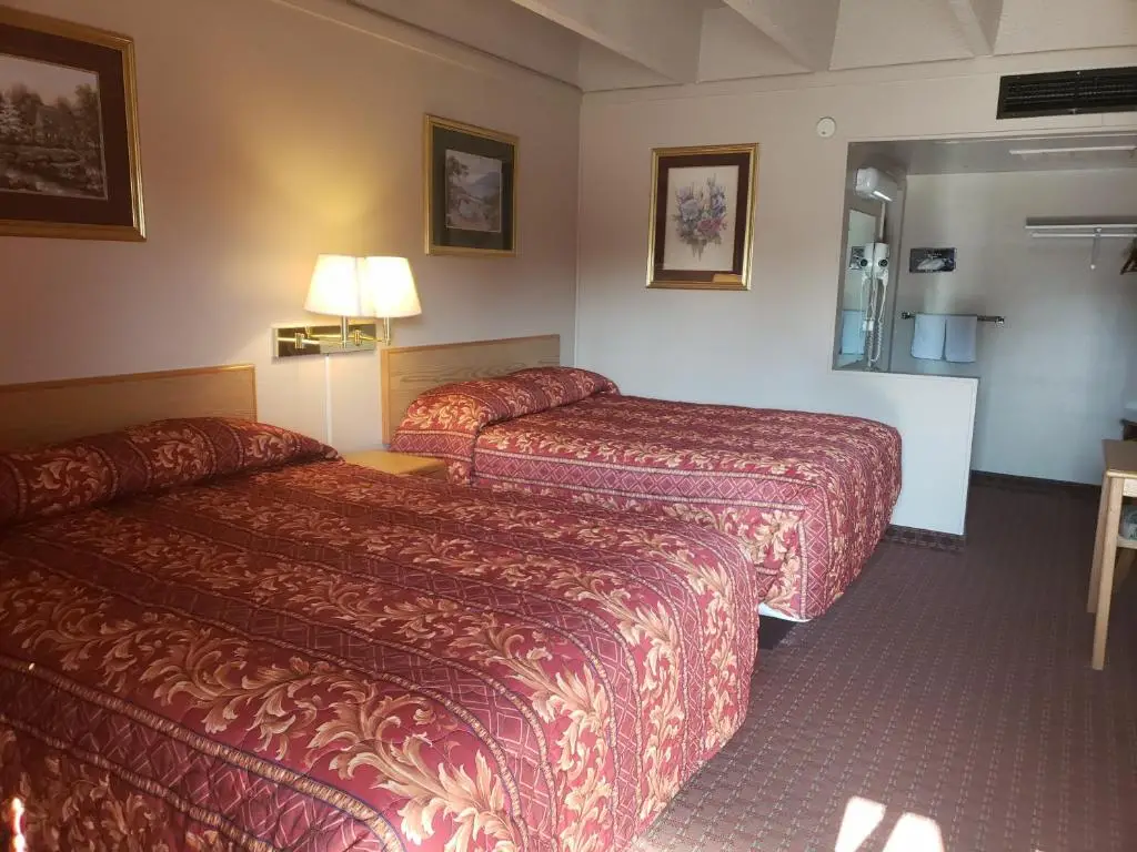Continental Inn 10
