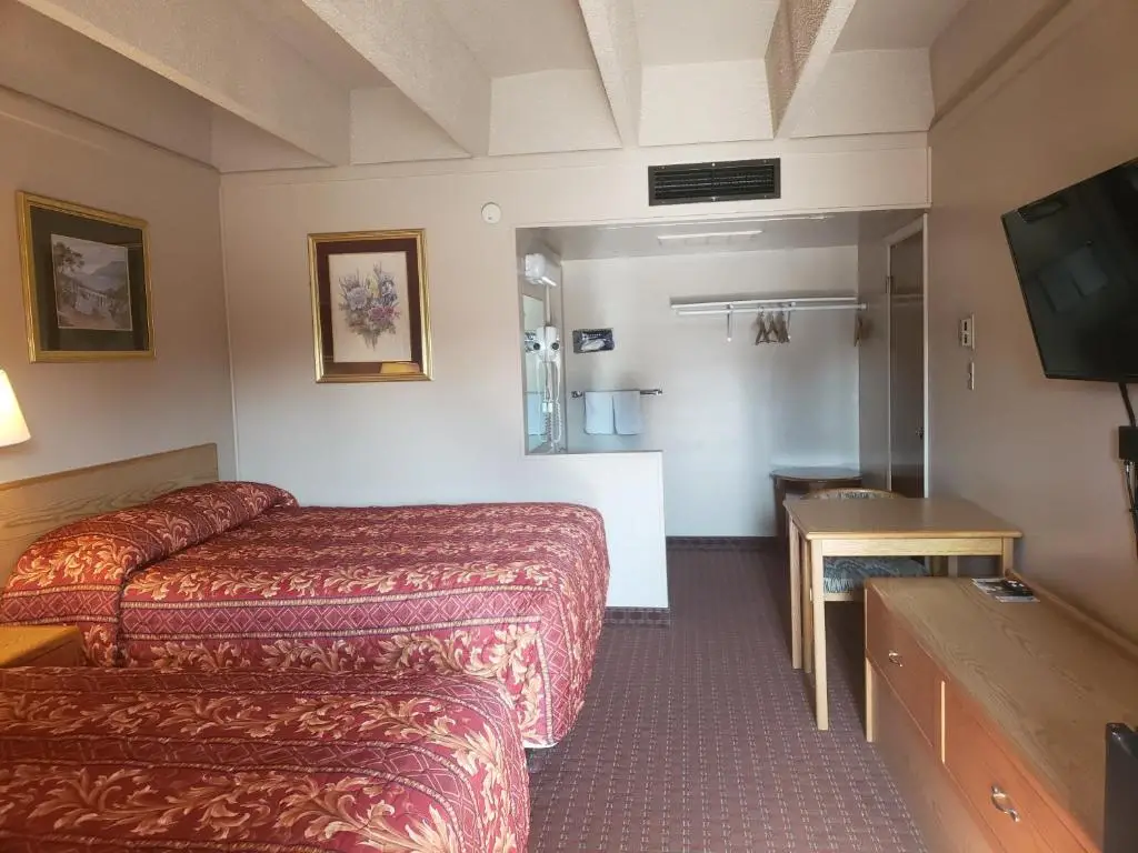 Continental Inn 6